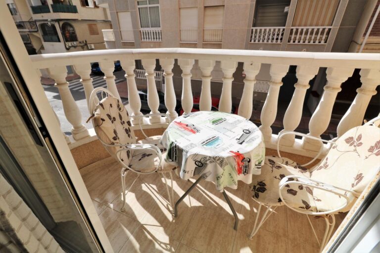 Apartament w Torrevieja, w okolicy Acequion! 🌊
