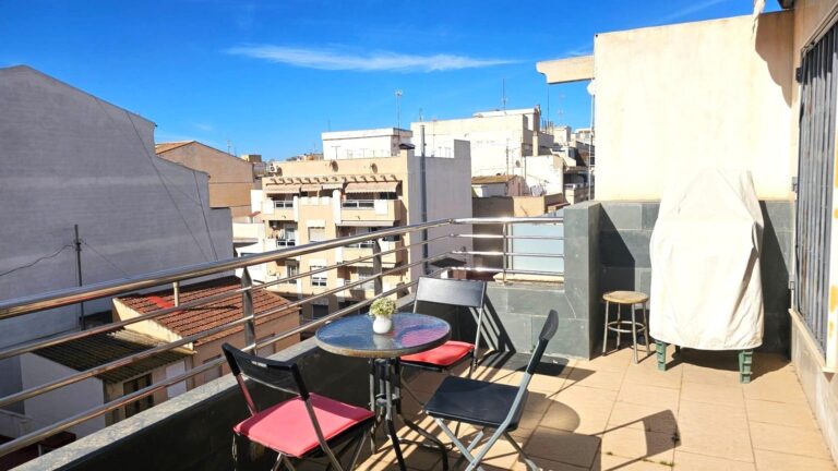 Przestronny i nowoczesny penthouse w centrum miasta