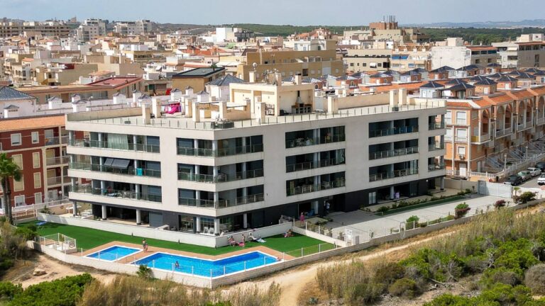 Spektakularny apartament kilka metrów od plaży