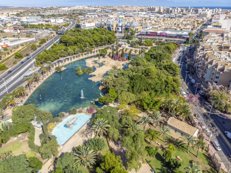 🤩 Narożny penthouse w Torrevieja z licencją turystyczną  🇪🇸