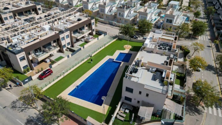Fantastyczny apartament w Mil Palmeras, 200m od plaży