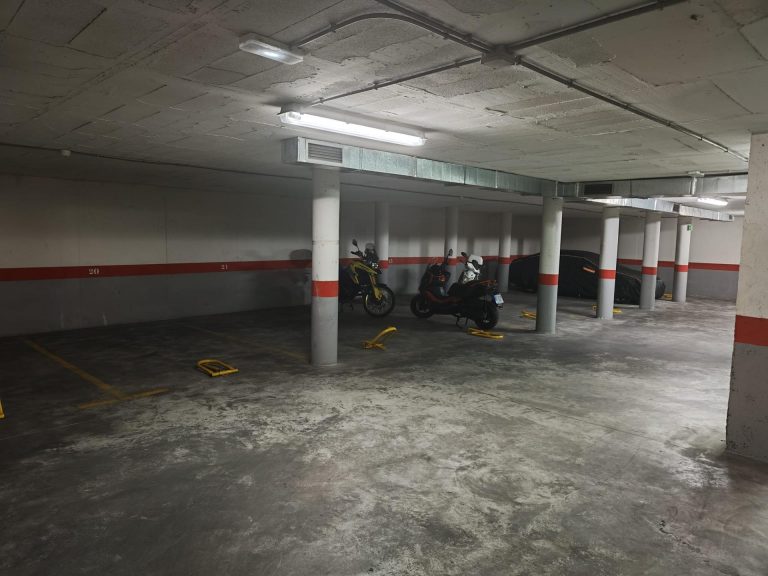 Miejsce parkingowe w garażu podziemnym w centrum Torrevieja