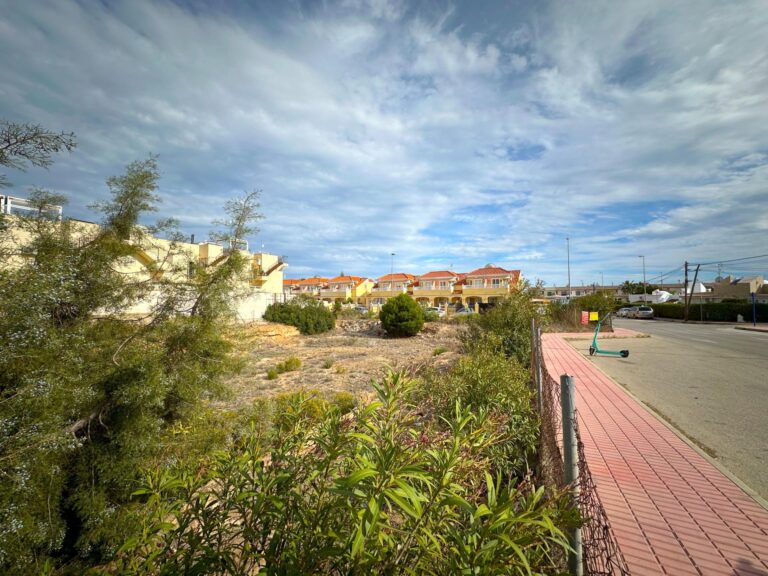 Commercial Plot in Orihuela Costa